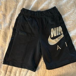 Nike air youth Xl athletic shorts
